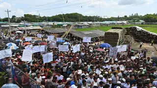 মিয়ানমার থেকে পালিয়ে আসা এক লাখ মানুষকে গ্রহণ করতে প্রস্তুত থাইল্যান্ড